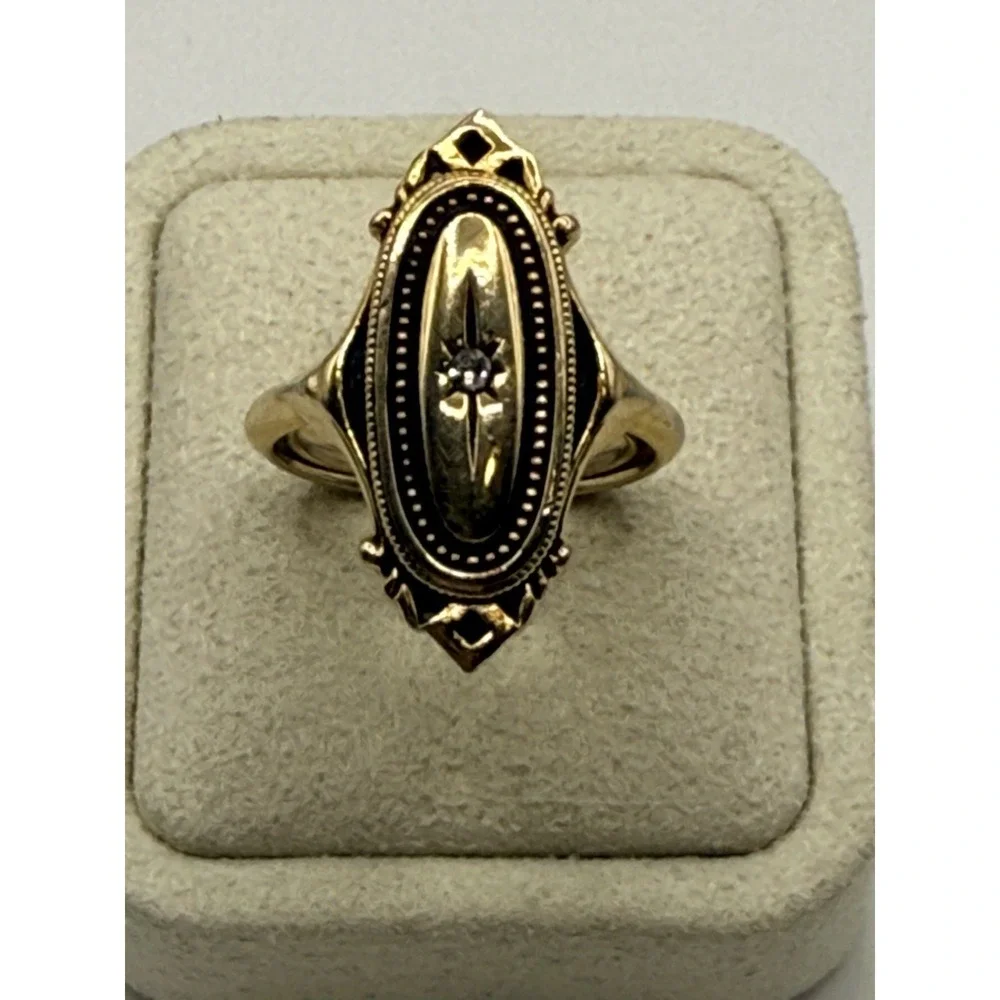 Vintage 1976 Avon Kensington Ring Gold Tone Victorian Revival Size 6.5